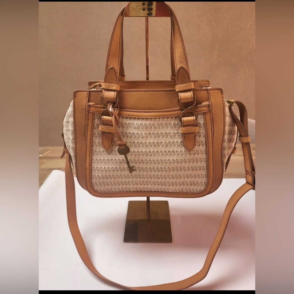 Fossil Brooke Satchel Like New! Limited edition color